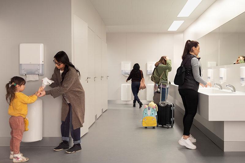 82% des Français boudent les toilettes !